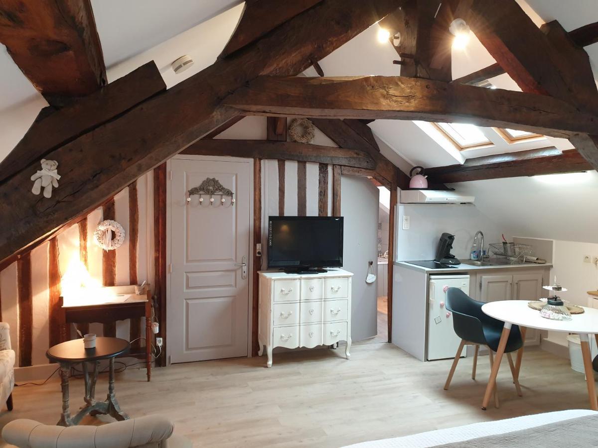 أونفلور D'Anciennes "Chambres De Bonnes" المظهر الخارجي الصورة